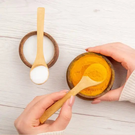 Turmeric Powder for Weekly Face Masks: DIY Skincare Recipes for Glowing Complexion